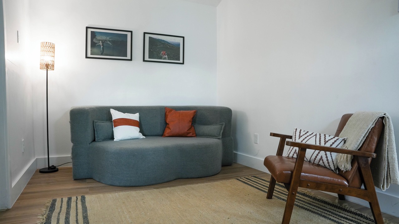 Photo of Livingroom in Old Northwood Historic District
