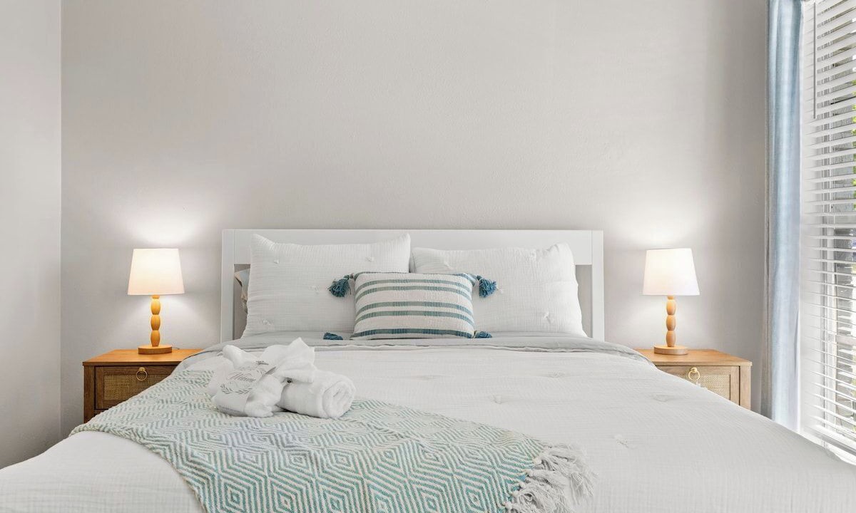 Photo of Bedroom in Seven Springs Homes