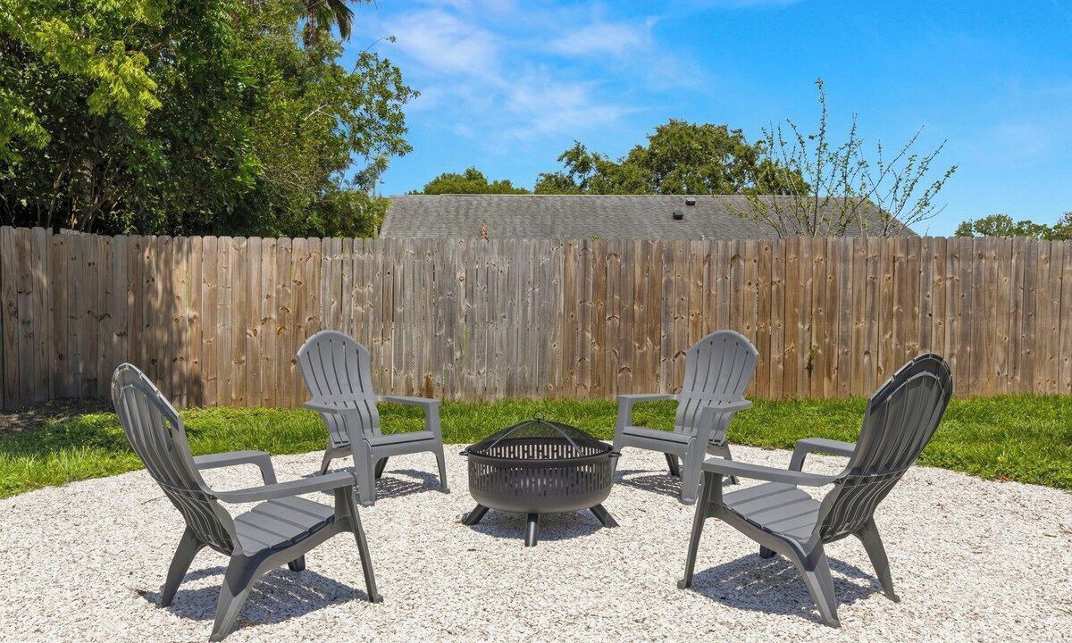 Photo of Outdoor in Seven Springs Homes