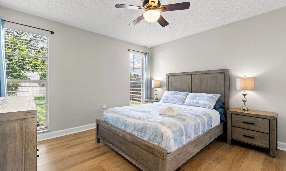 Photo of Bedroom in Seven Springs Homes