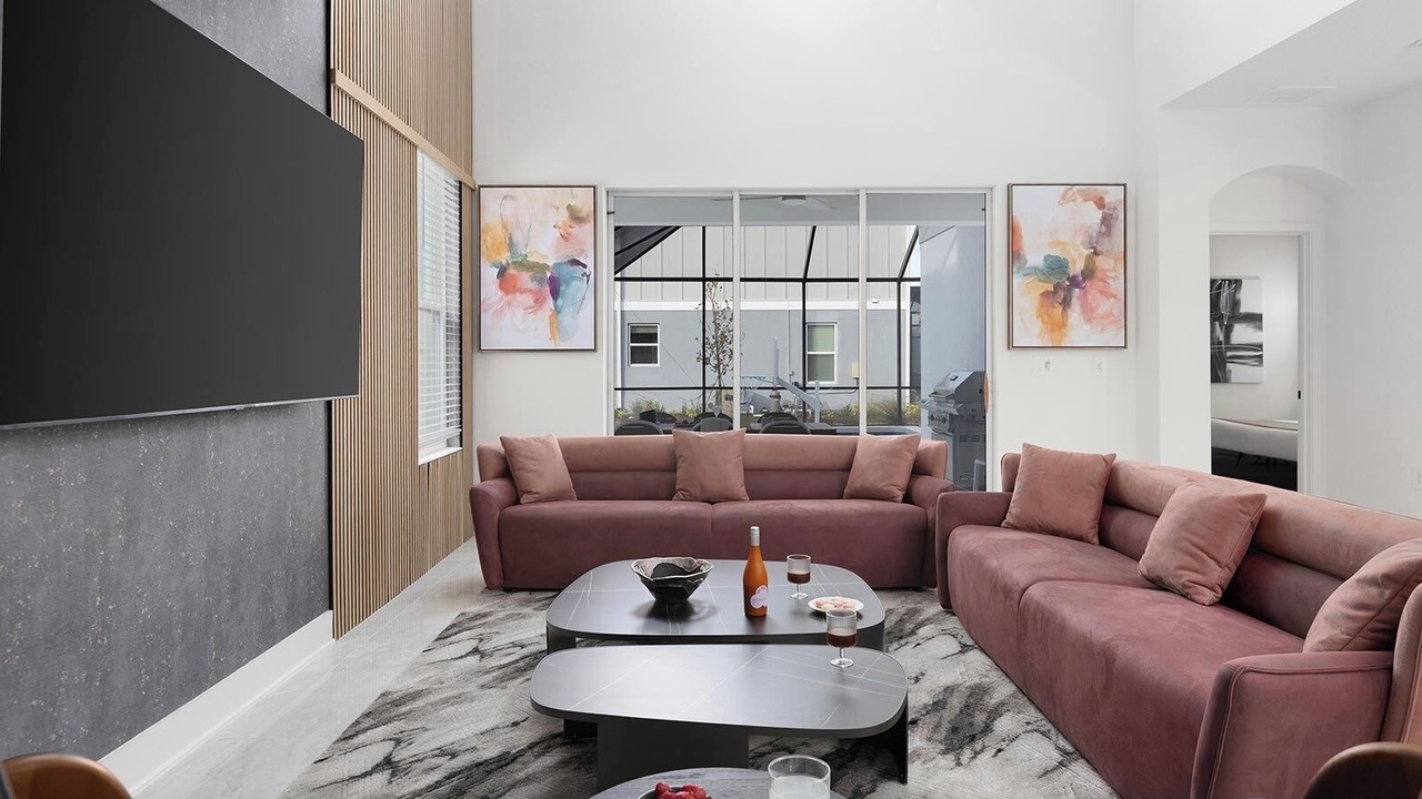 Photo of Livingroom in Florida Center