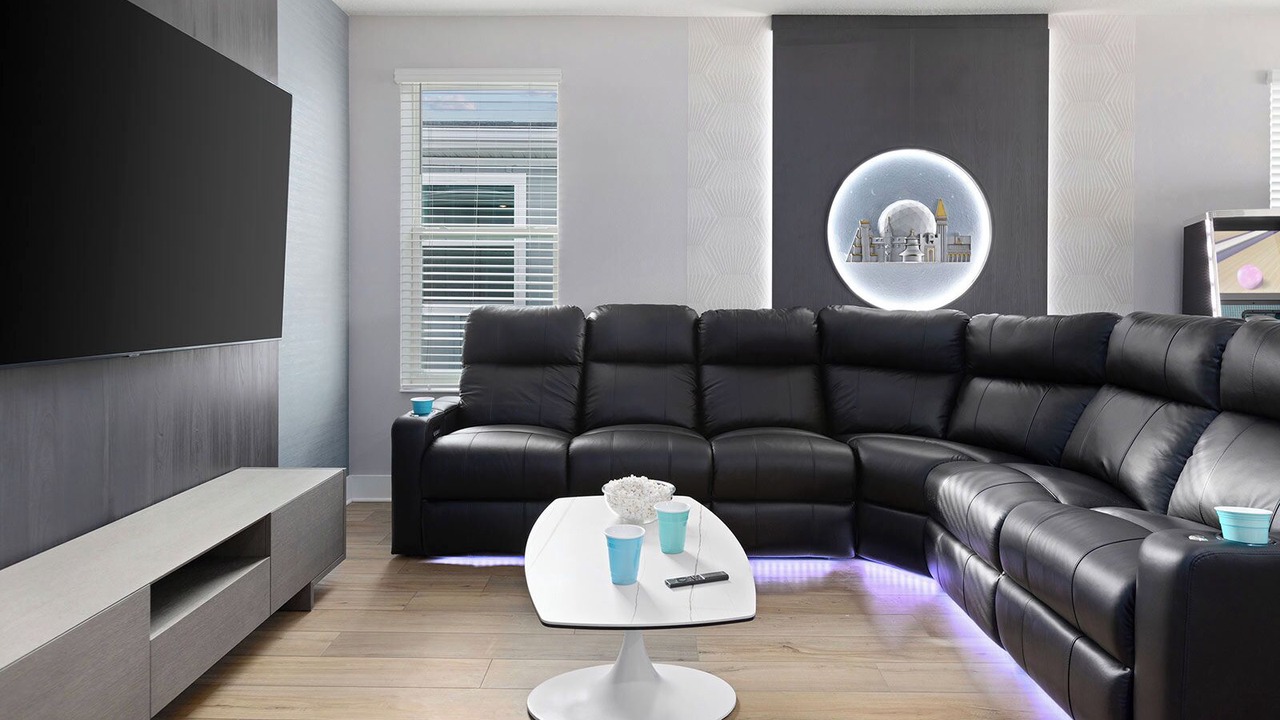 Photo of Livingroom in Florida Center