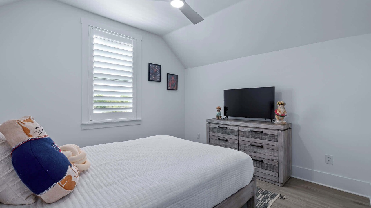Photo of Bedroom in Butler Beach