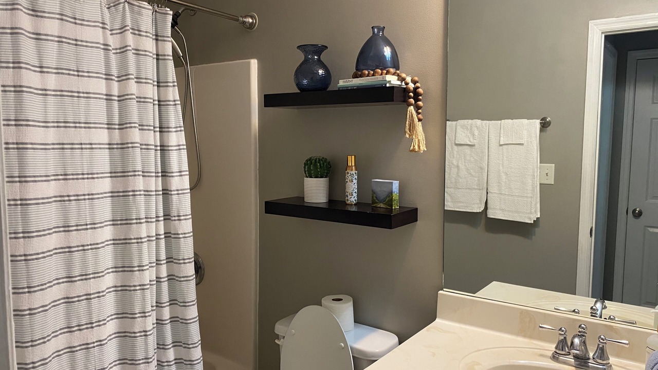 Photo of Bathroom in Valdosta