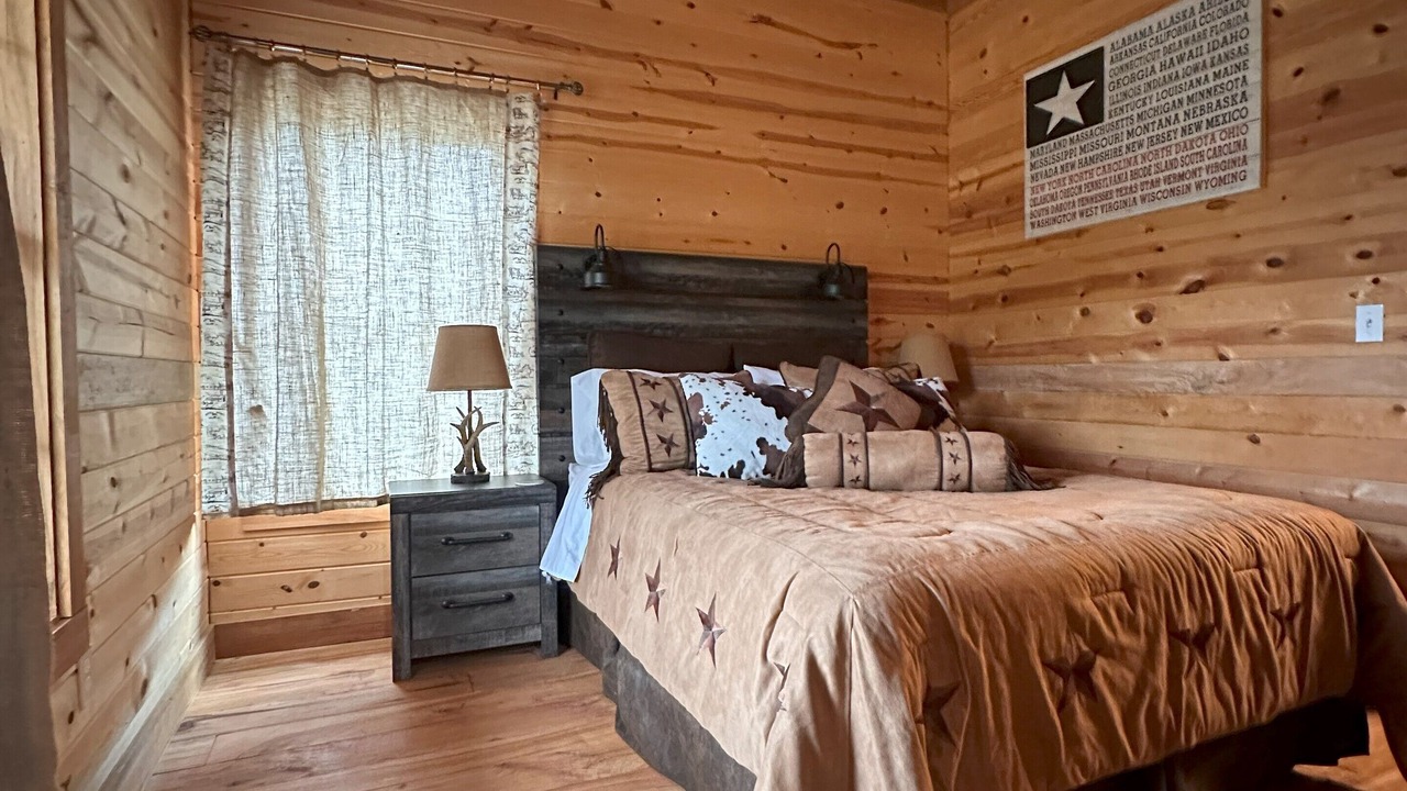 Photo of Bedroom in Leesburg