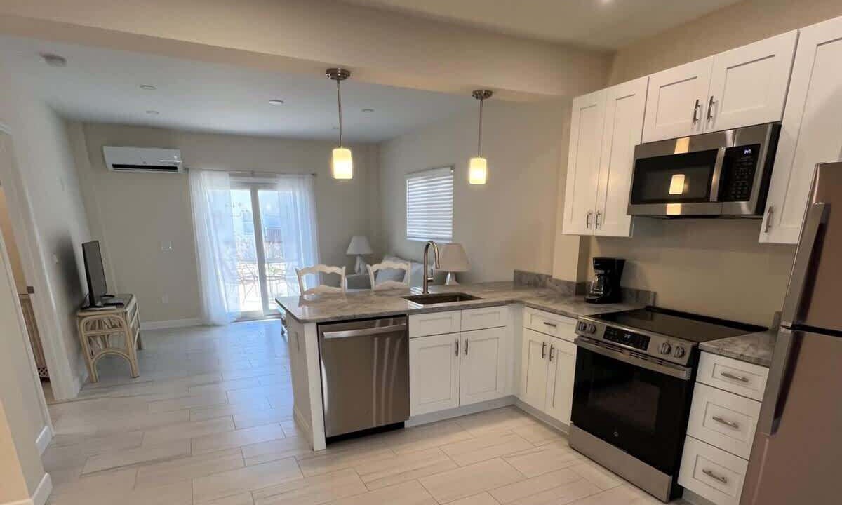 Photo of Kitchen in Mid Island