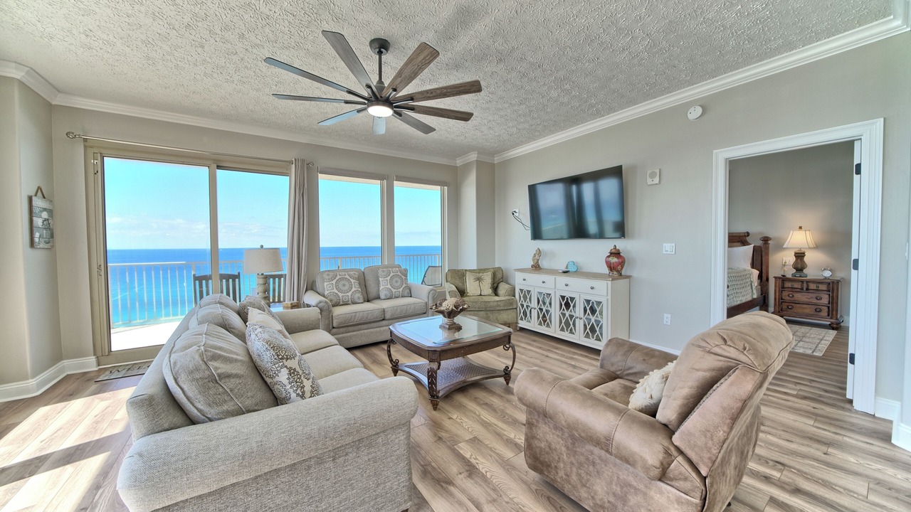 Photo of Livingroom in Thomas Drive