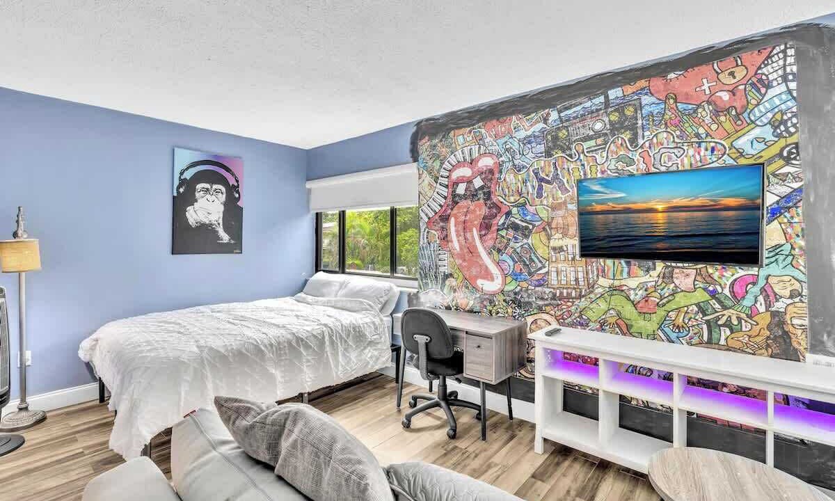 Photo of Bedroom in Coconut Grove