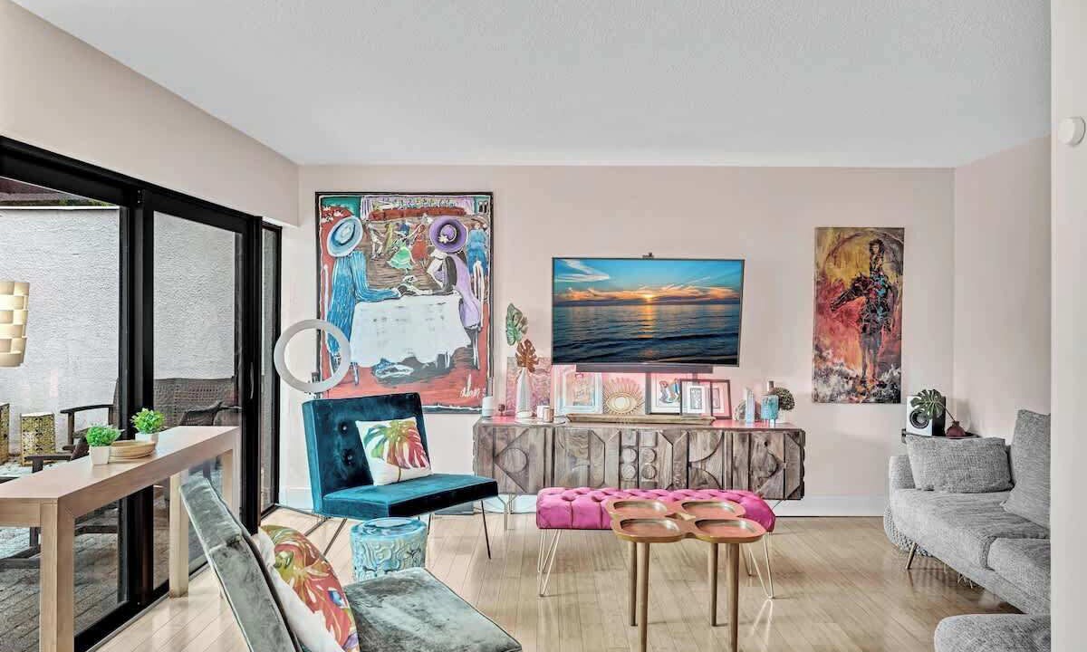 Photo of Livingroom in Coconut Grove