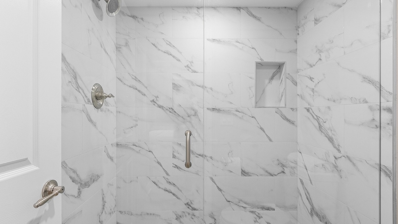 Photo of Bathroom in Vanderbilt Beach