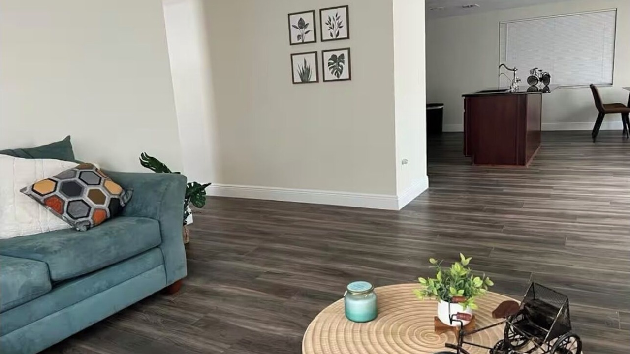 Photo of Livingroom in Pinecrest West Park