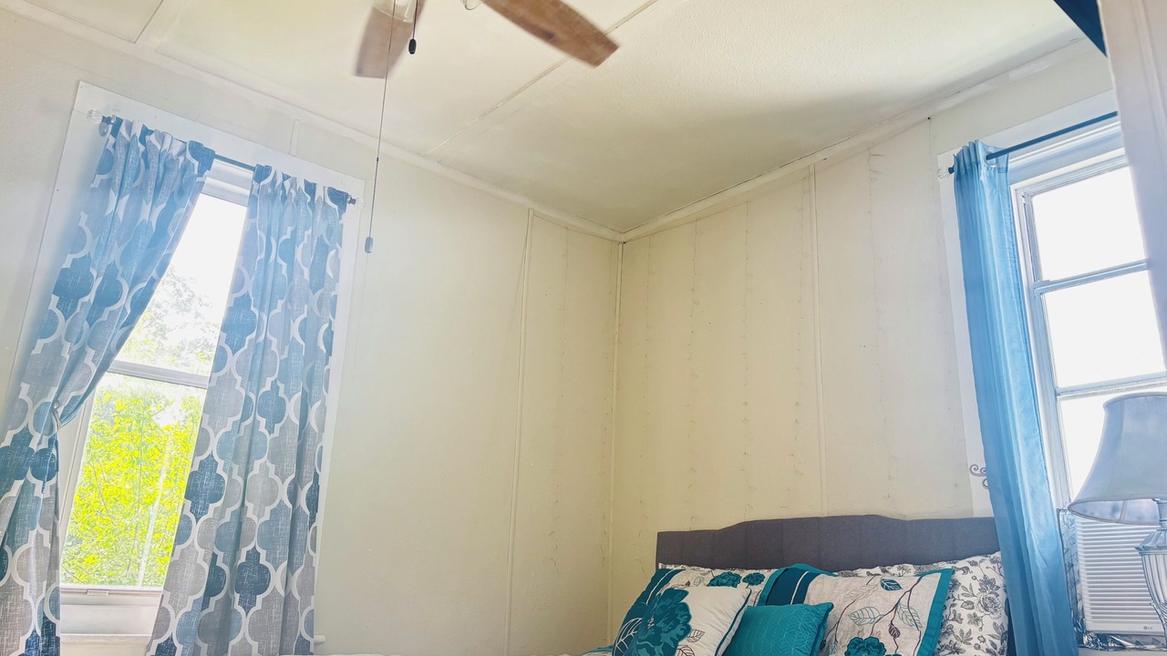 Photo of Bedroom in Waycross