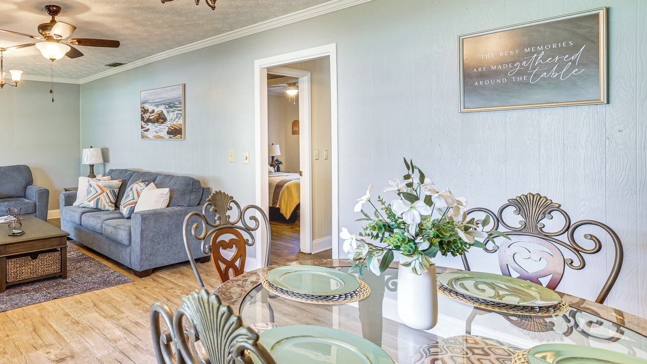 Photo of Livingroom in Waycross