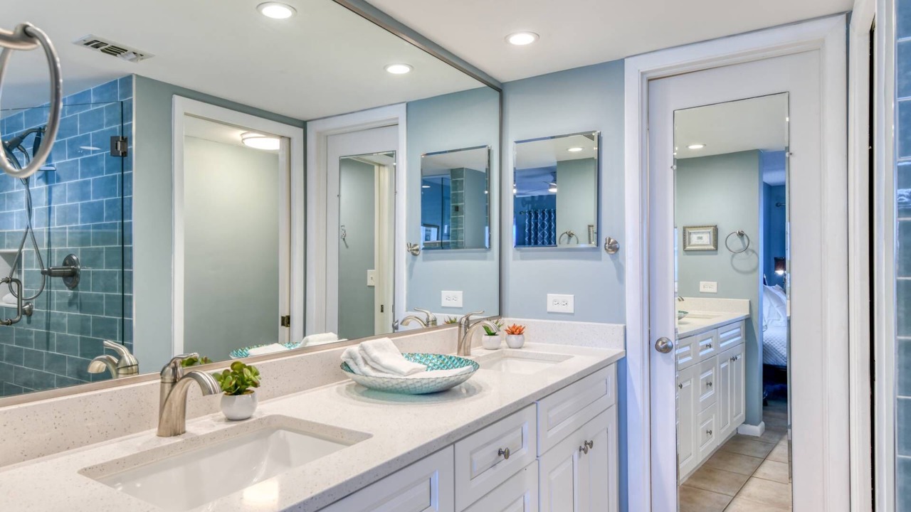 Photo of Bathroom in Crescent Beach