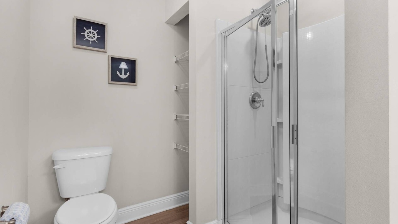 Photo of Bathroom in Thomas Drive