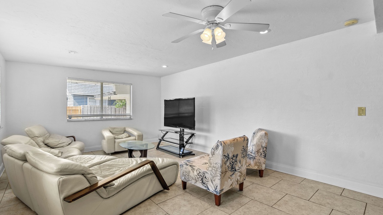 Photo of Livingroom in North Trail