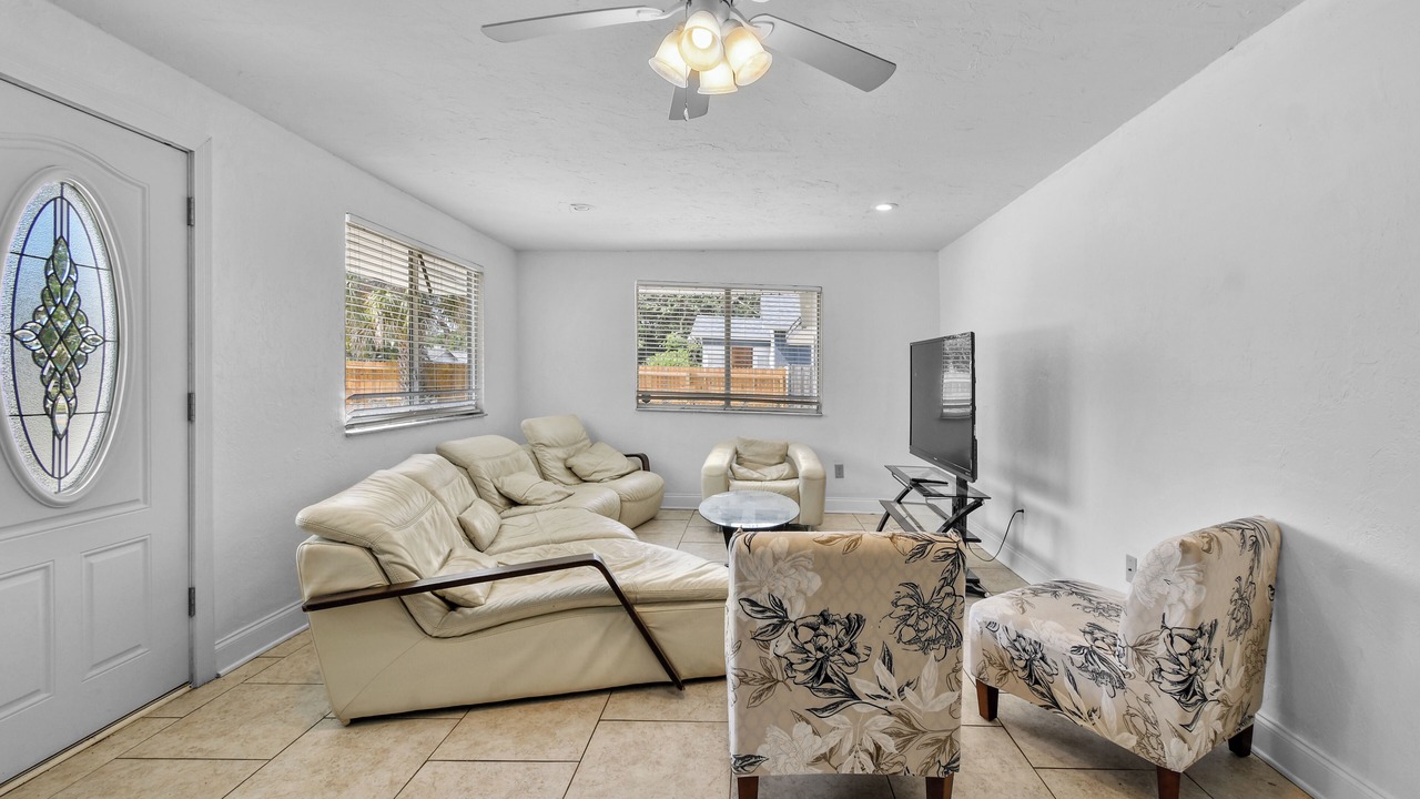 Photo of Livingroom in North Trail