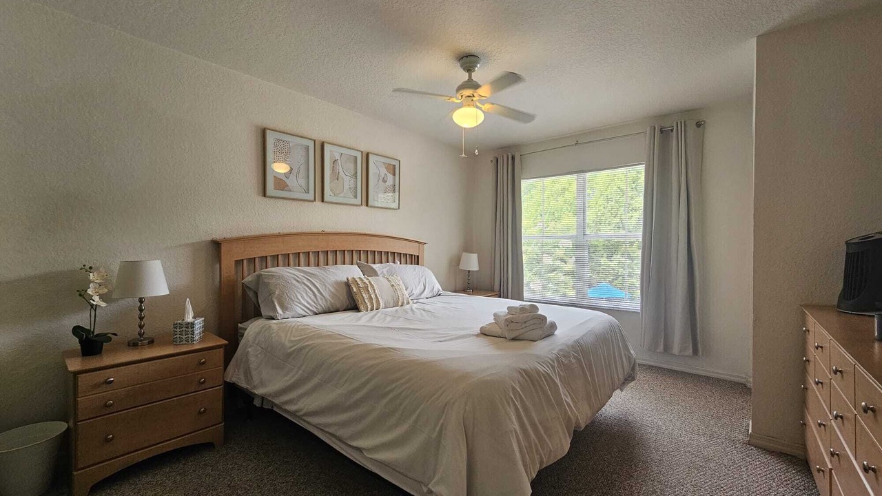 Photo of Bedroom in Venetian Bay Villages