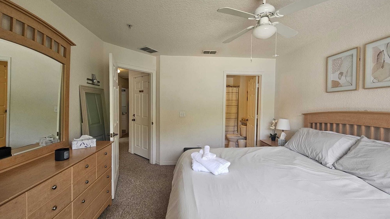 Photo of Bedroom in Venetian Bay Villages