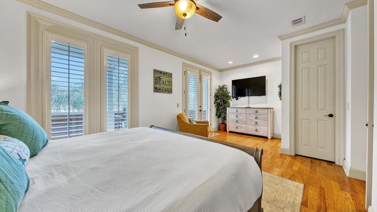 Photo of Bedroom in Gulf Place