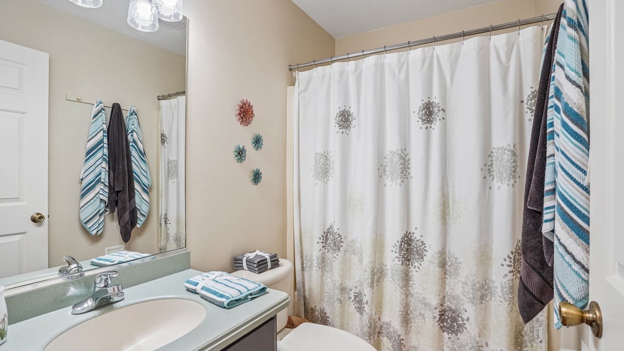 Photo of Bathroom in De La Vista