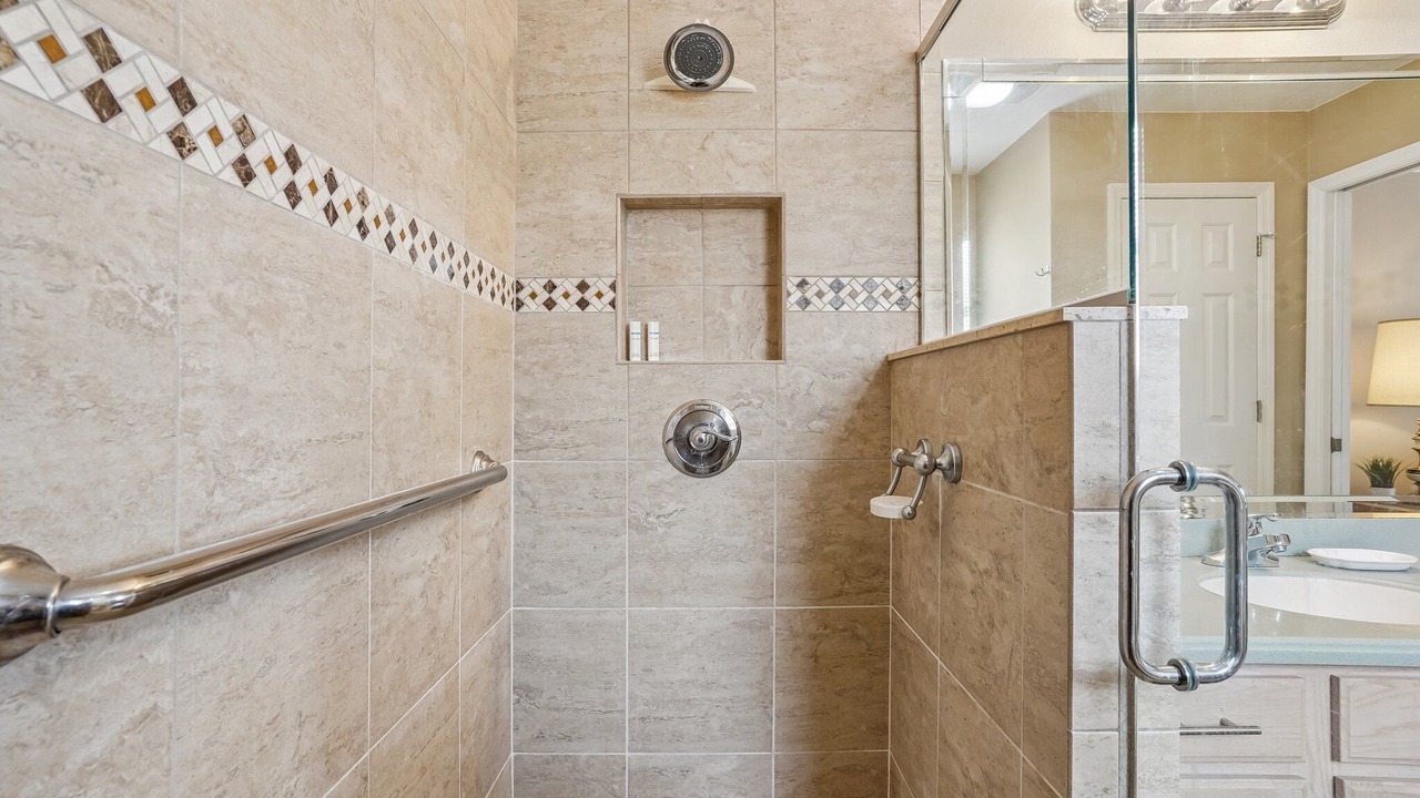 Photo of Bathroom in De La Vista