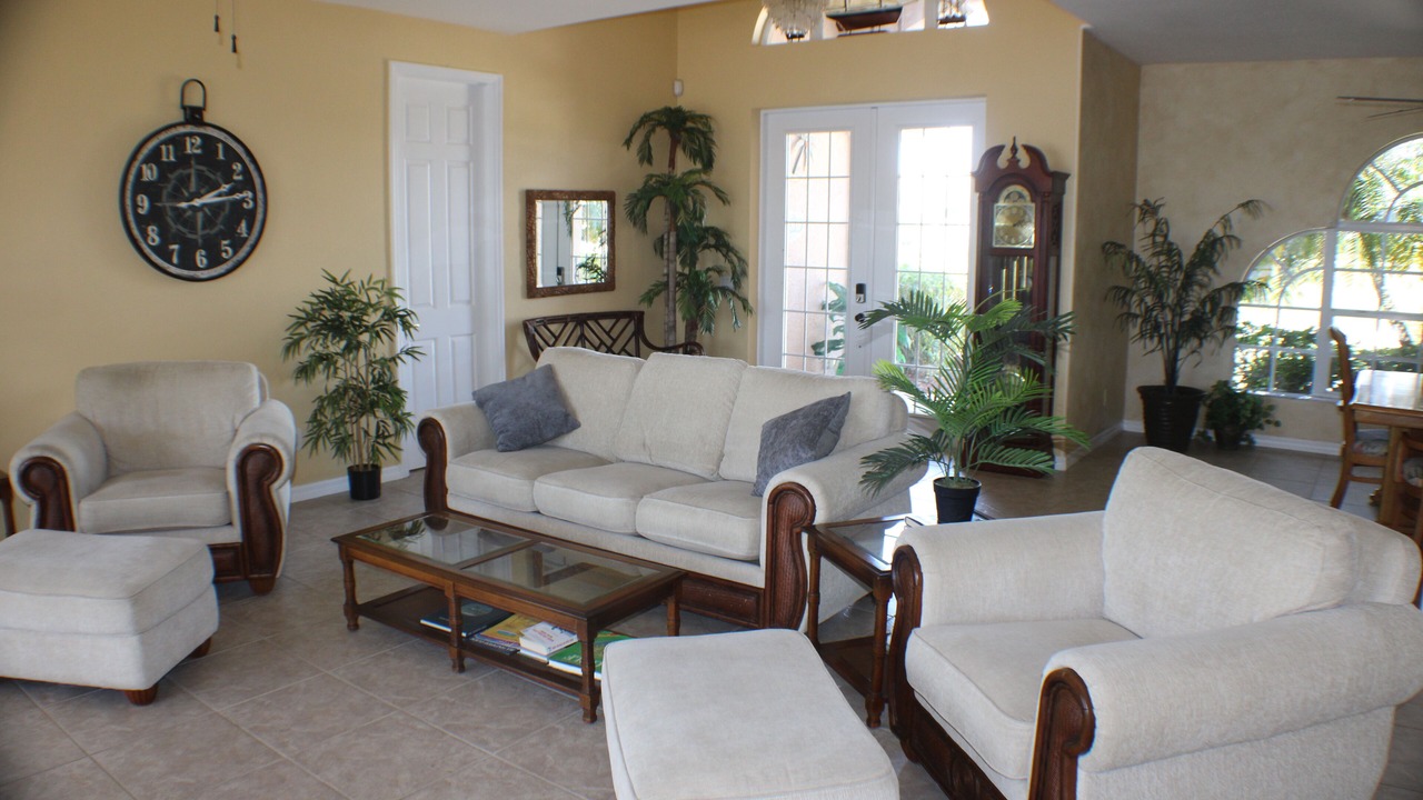 Photo of Livingroom in Burnt Store