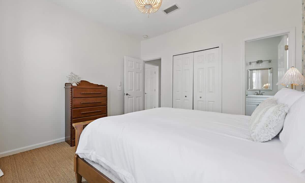 Photo of Bedroom in Jacksonville Beach
