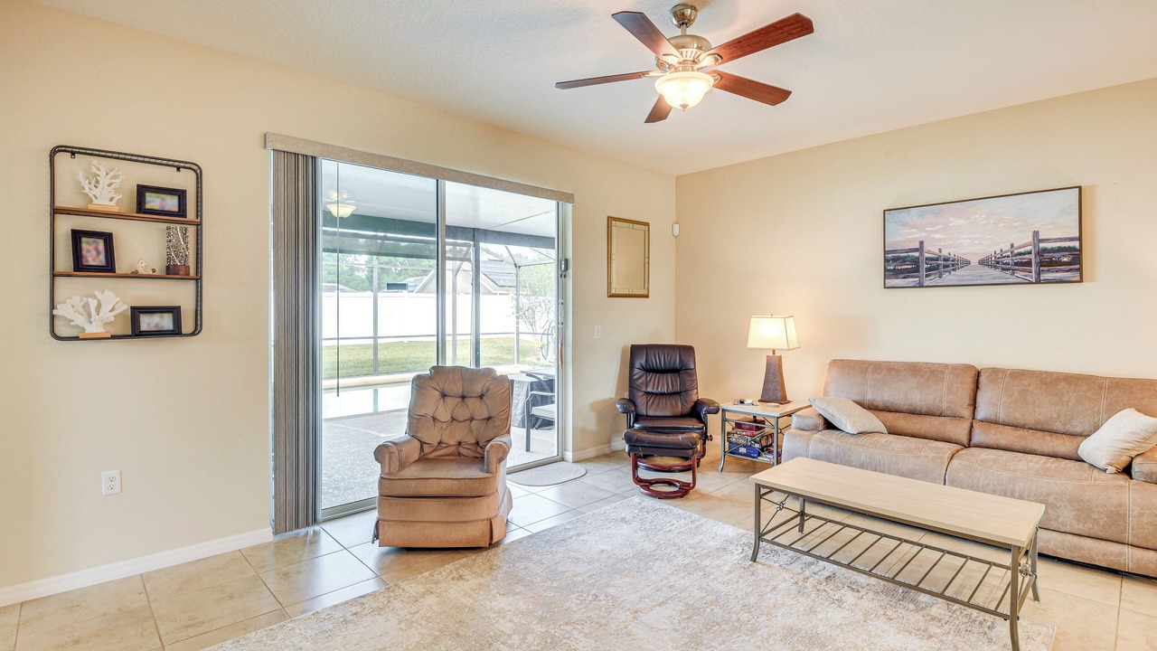 Photo of Livingroom in DeLand