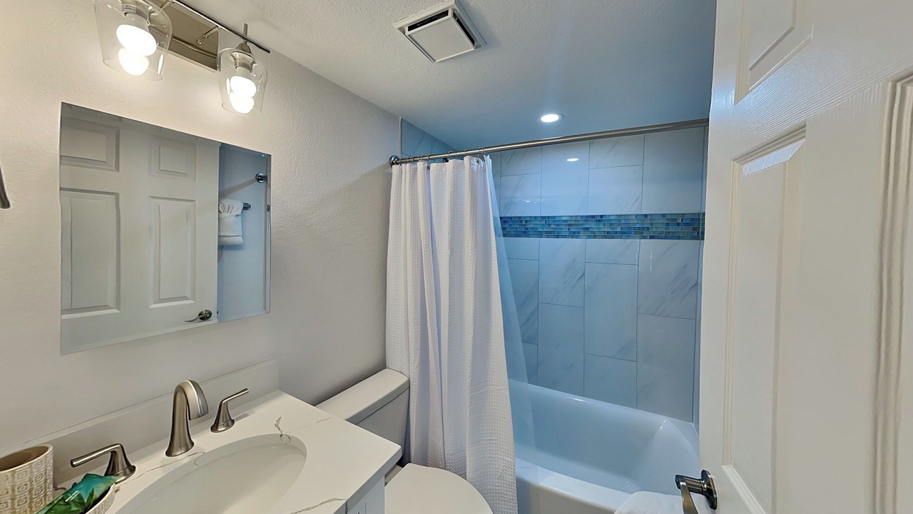 Photo of Bathroom in Mid Island