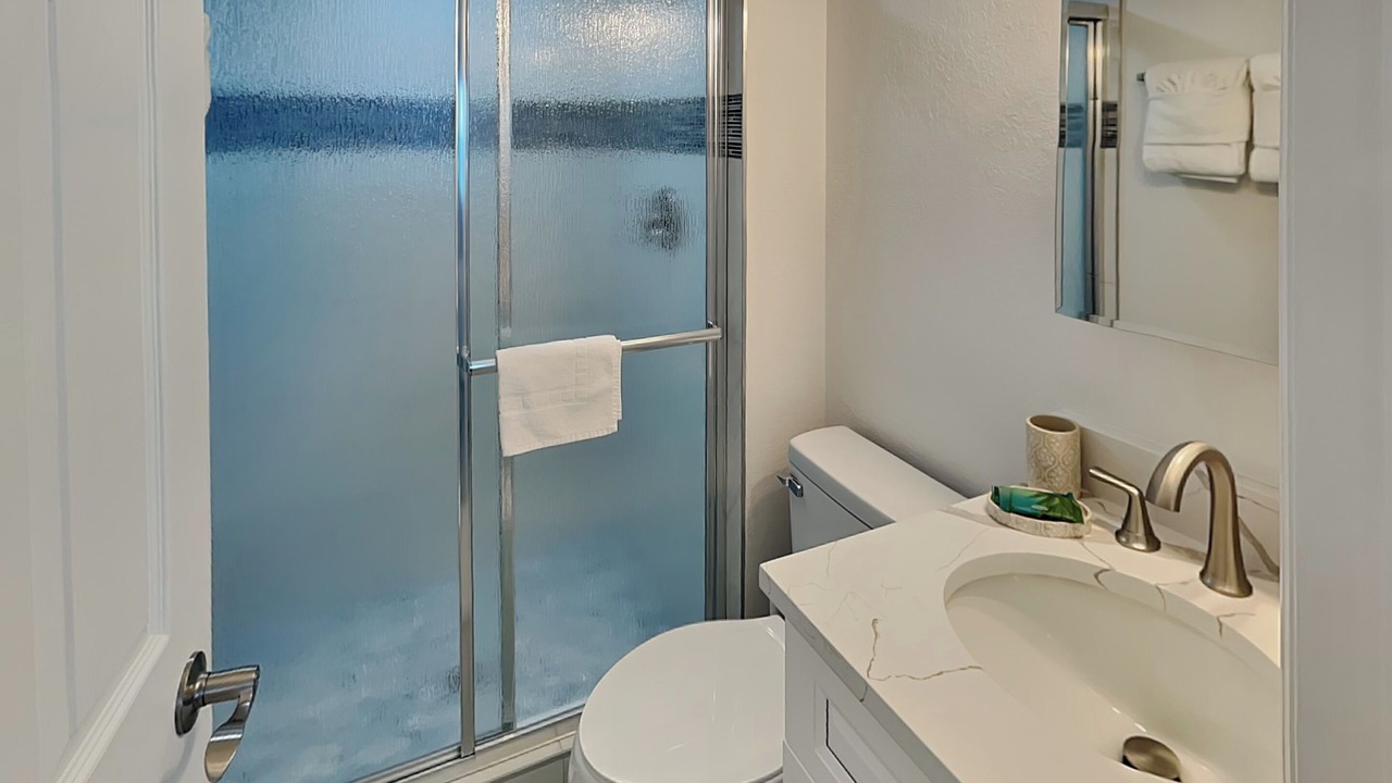 Photo of Bathroom in Mid Island