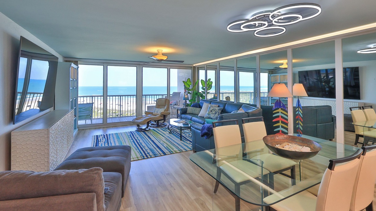 Photo of Livingroom in Inlet Villas