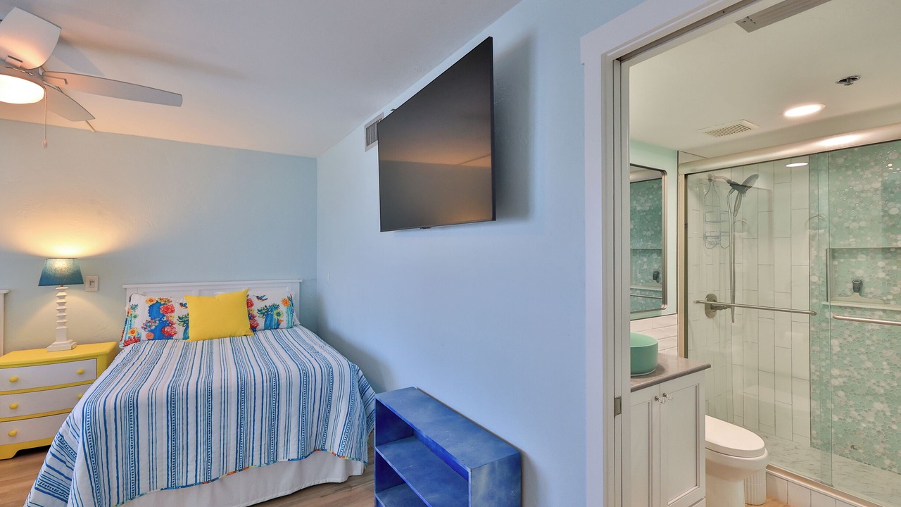 Photo of Bathroom in Inlet Villas