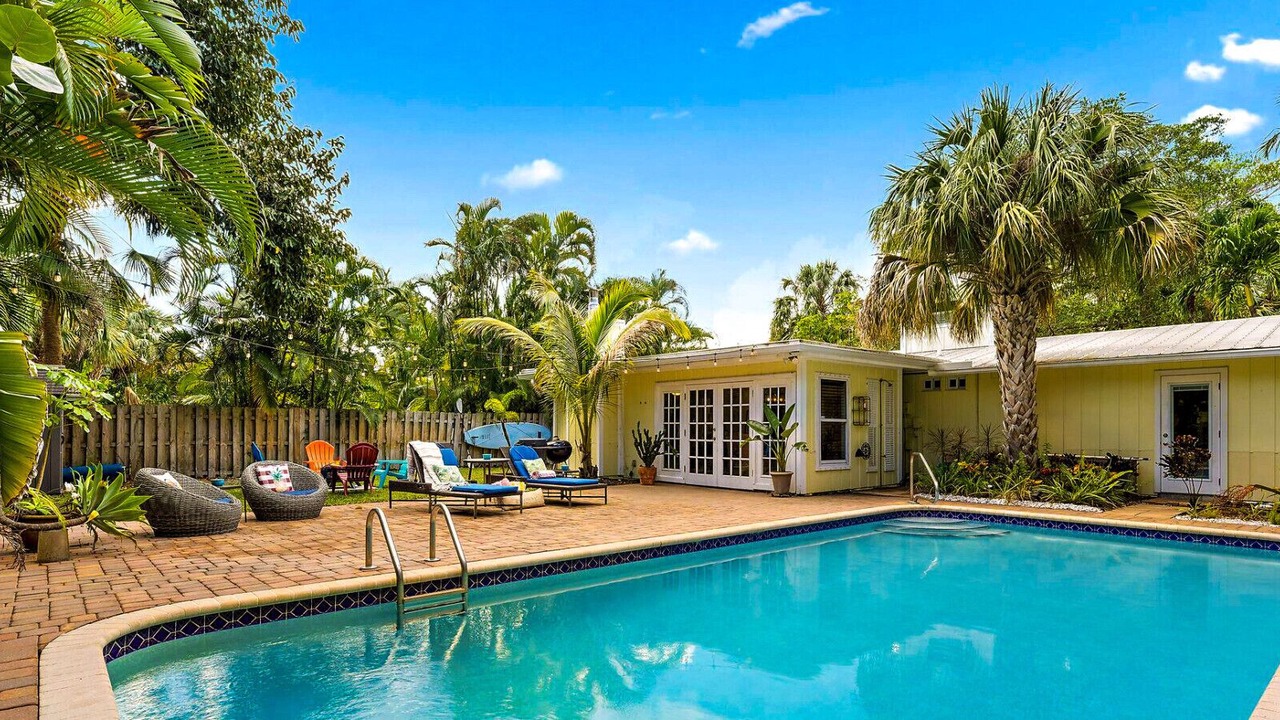 Photo of Outdoor in Yacht Club Estates
