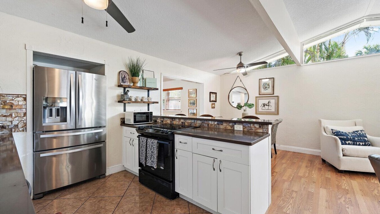 Photo of Kitchen in Yacht Club Estates
