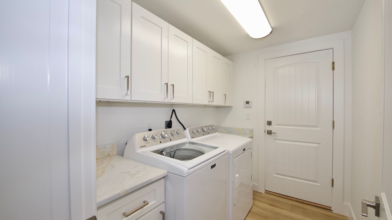 Photo of Bedroom in Mid Island