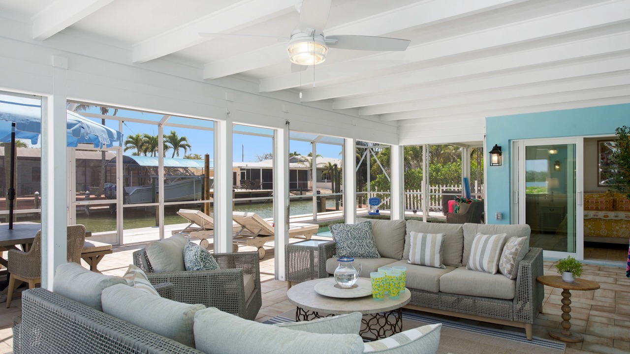 Photo of Bedroom in Mid Island