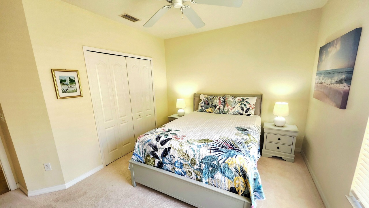 Photo of Bedroom in Oak Forest