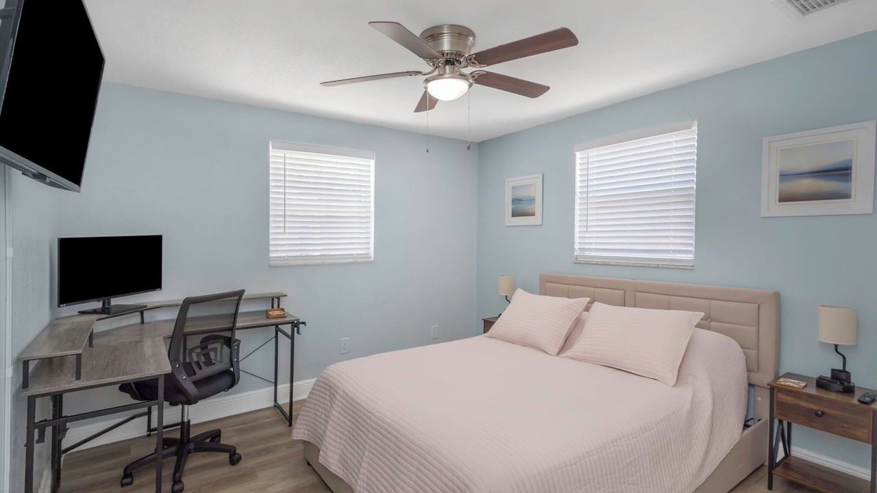 Photo of Bedroom in Pinellas Park