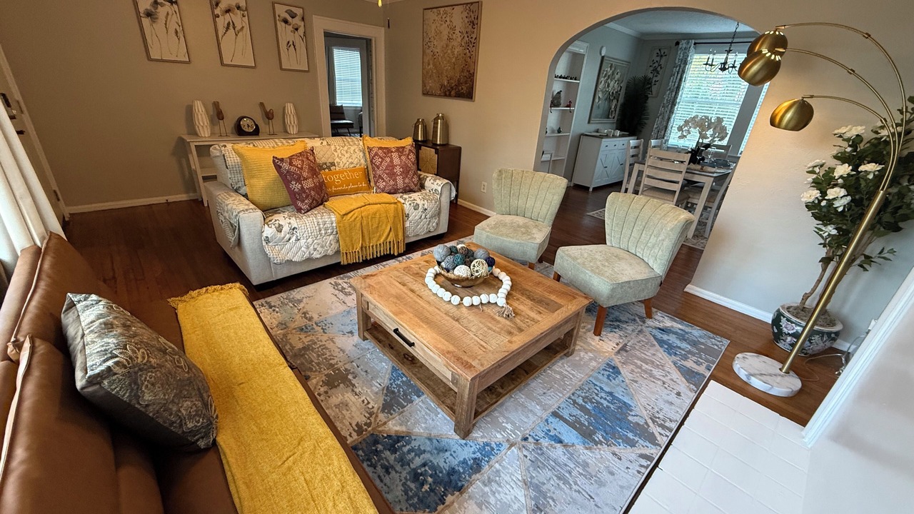 Photo of Livingroom in Valdosta