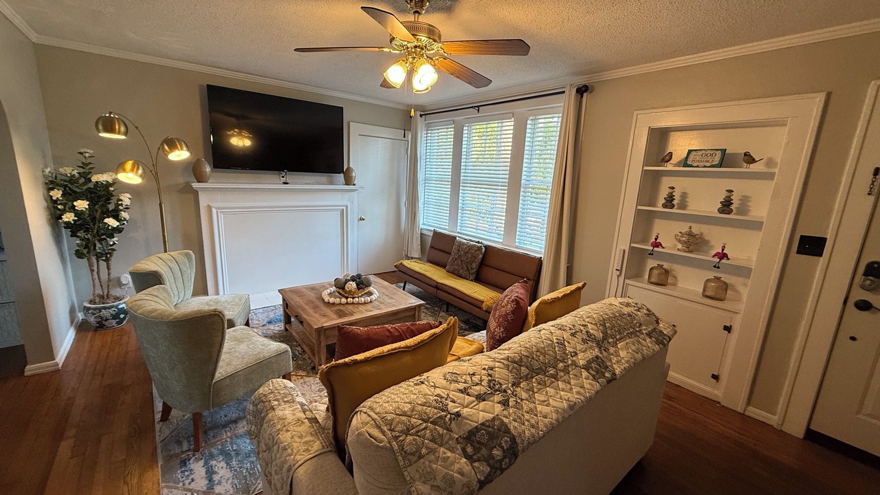 Photo of Livingroom in Valdosta