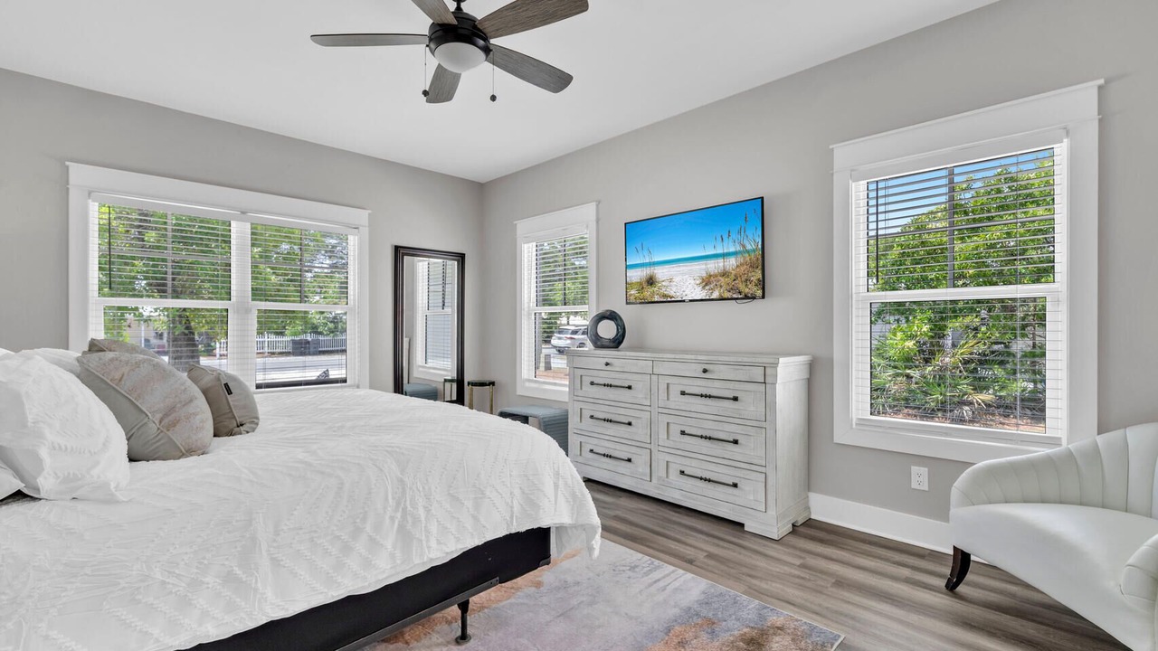 Photo of Bedroom in Gulfview Heights