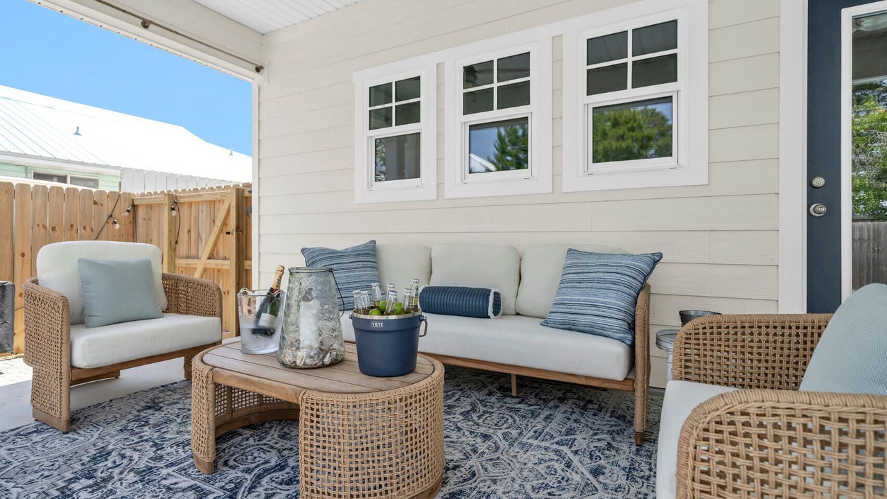 Photo of Patio Balcony in Gulfview Heights