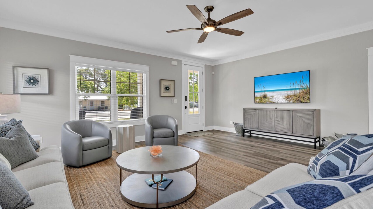 Photo of Livingroom in Gulfview Heights