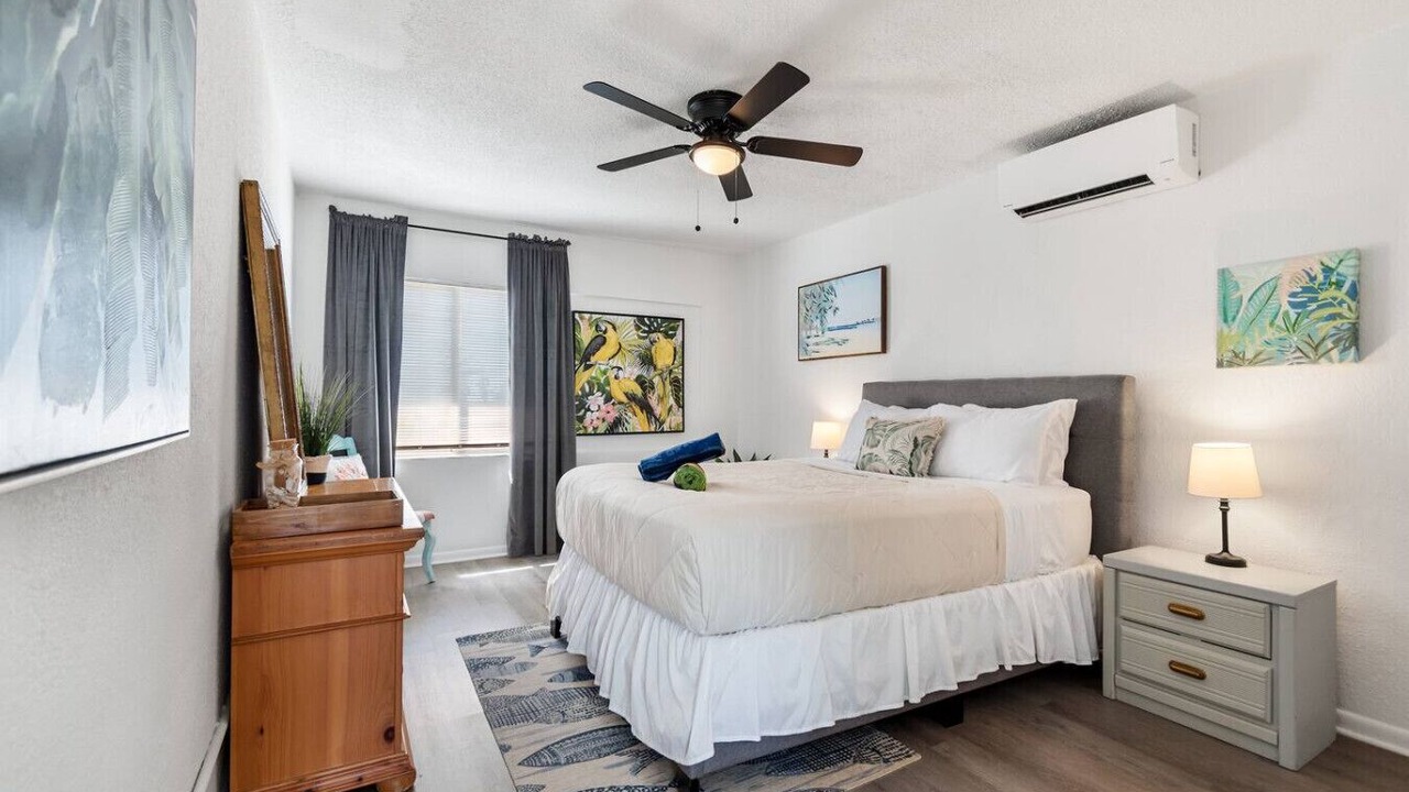 Photo of Bedroom in Bay Esplanade