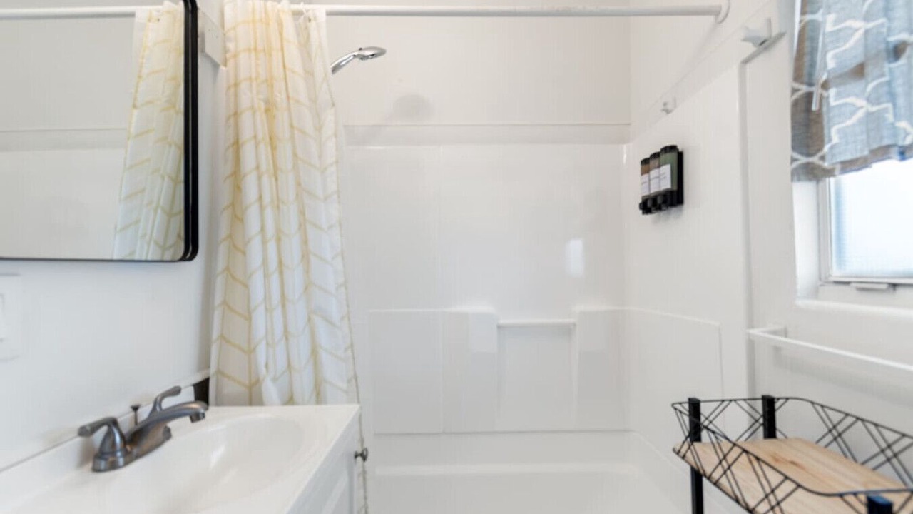 Photo of Bathroom in Bay Esplanade