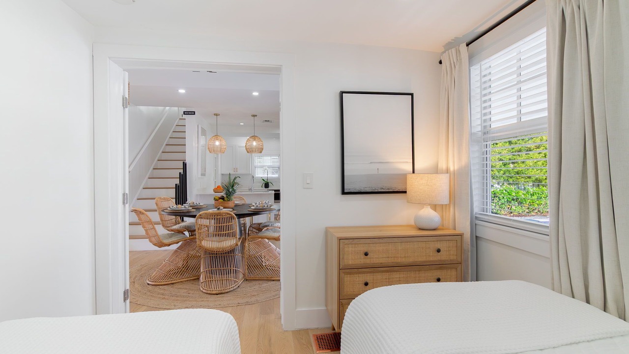 Photo of Bedroom in Old Northwood Historic District