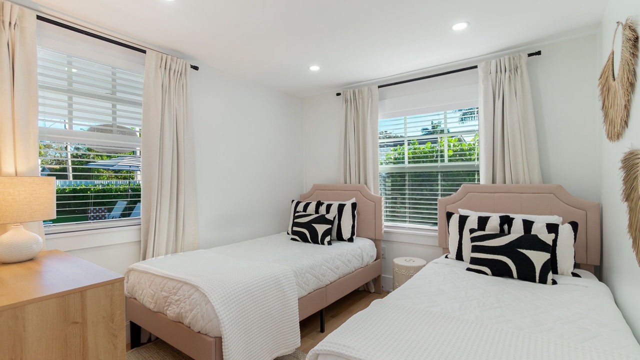 Photo of Bedroom in Old Northwood Historic District