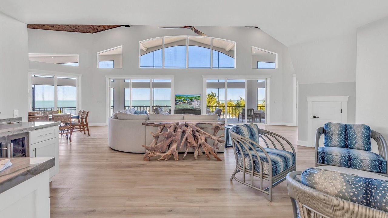 Photo of Livingroom in Marathon
