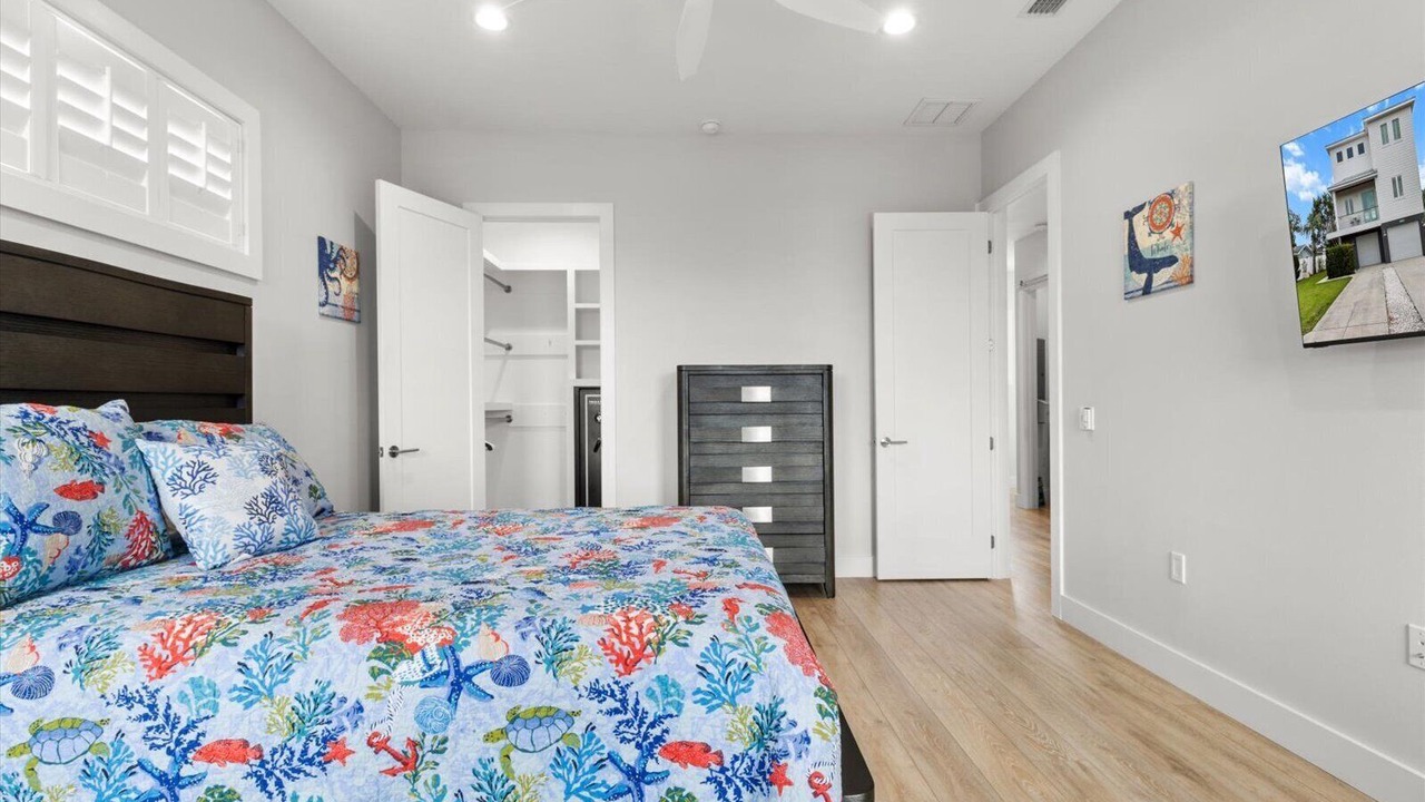Photo of Bedroom in Dixie Shores